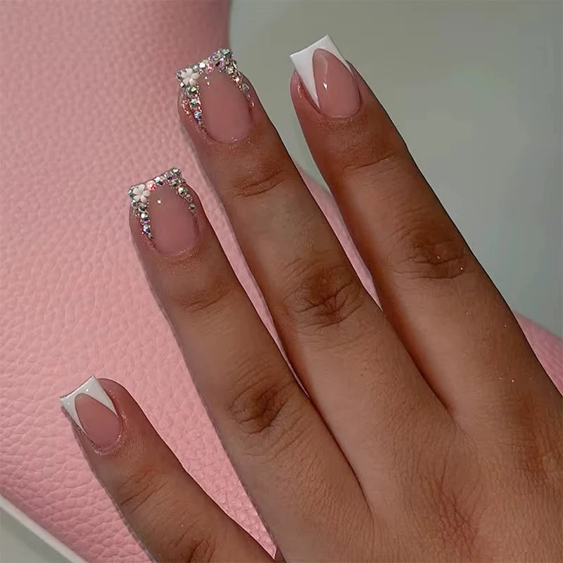 24Pcs Short Square Head Press on False Nails with White Rhinestone Flower French Design Fake Nail Wearable Full Cover Nails Tips